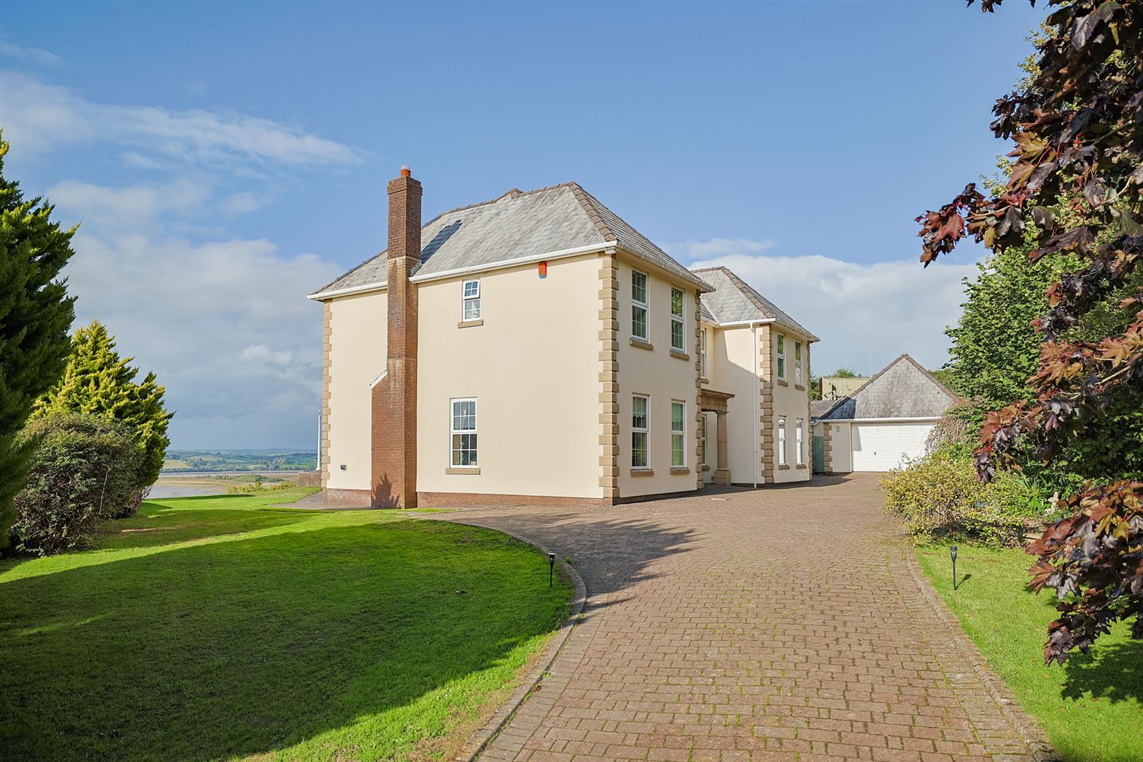 Aberfa, Ferryside, Carmarthenshire, SA17 5RS